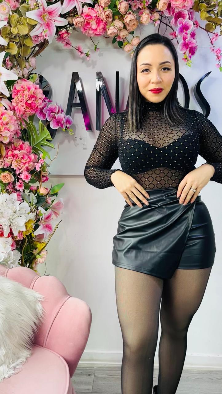 Pantalón Ecocuero – Sin Polar + Polera Vanessa Trasparencia